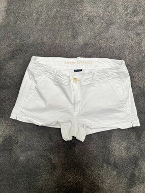 American Eagle white shorts